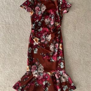 Floral maternity dress